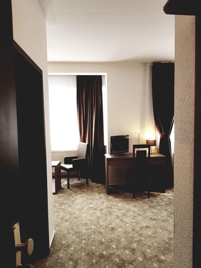 Hotel Dormir Moers Exterior foto